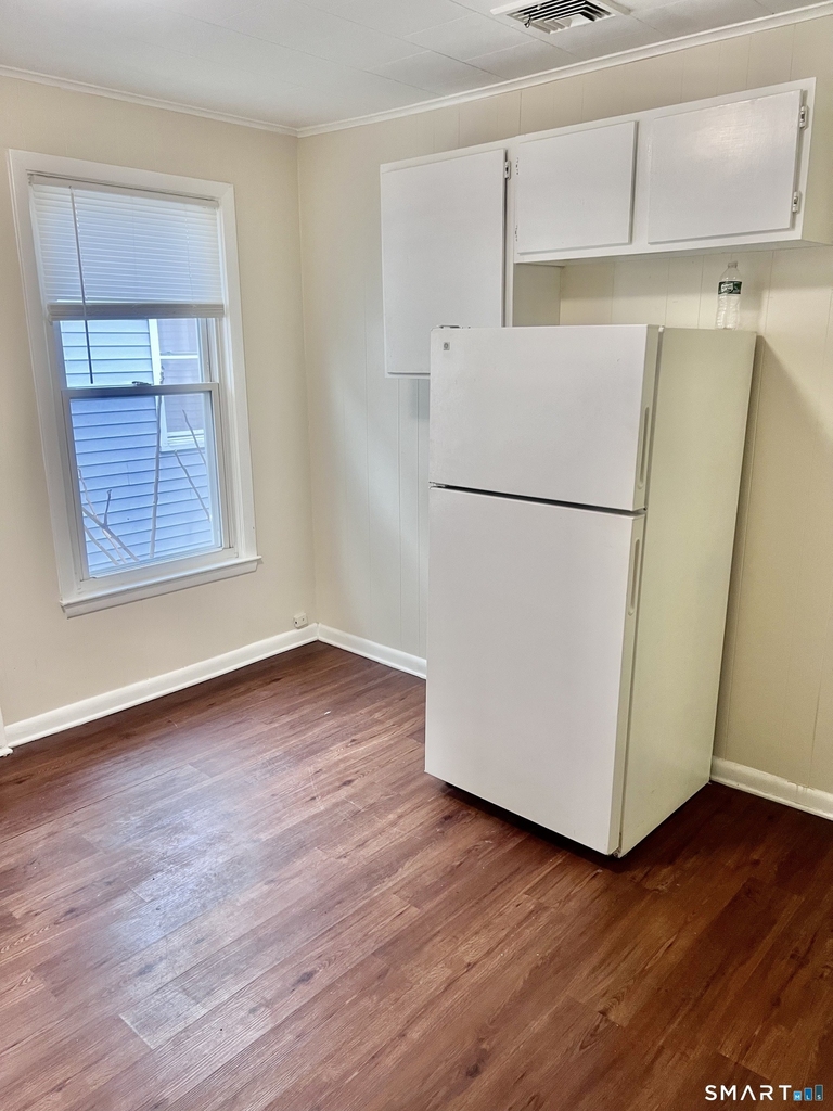 282 Front Avenue - Photo 1