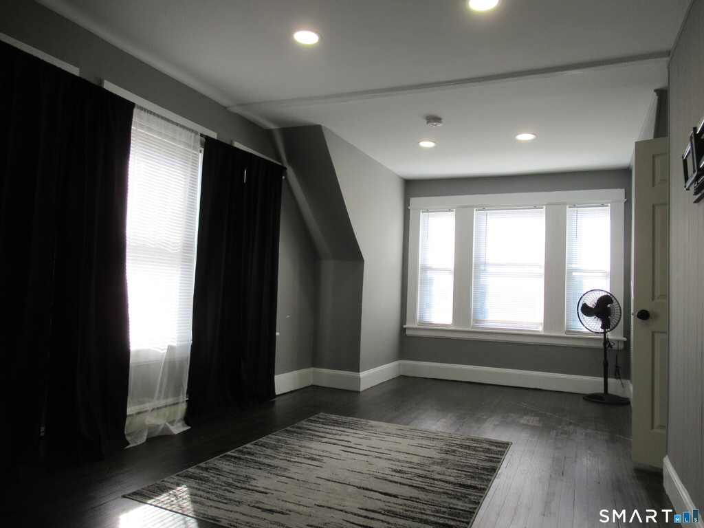 326-330 Bradley Street - Photo 4