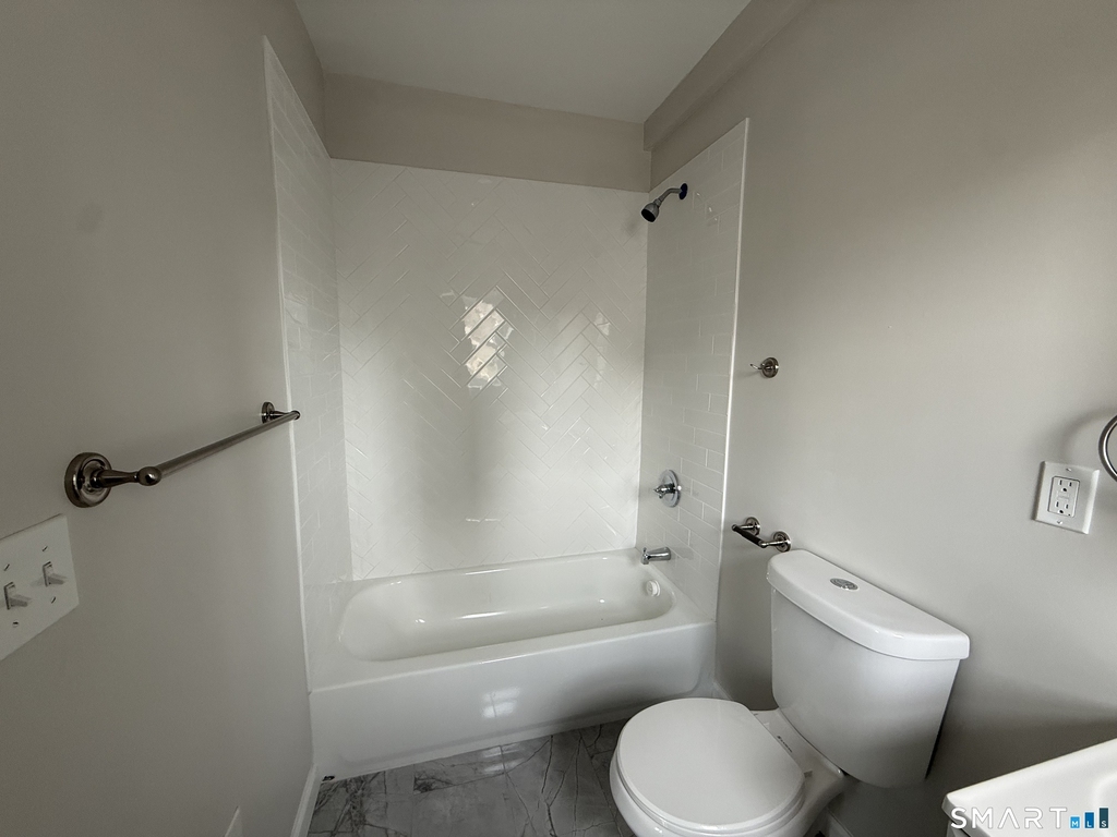27 Main Street - Photo 4