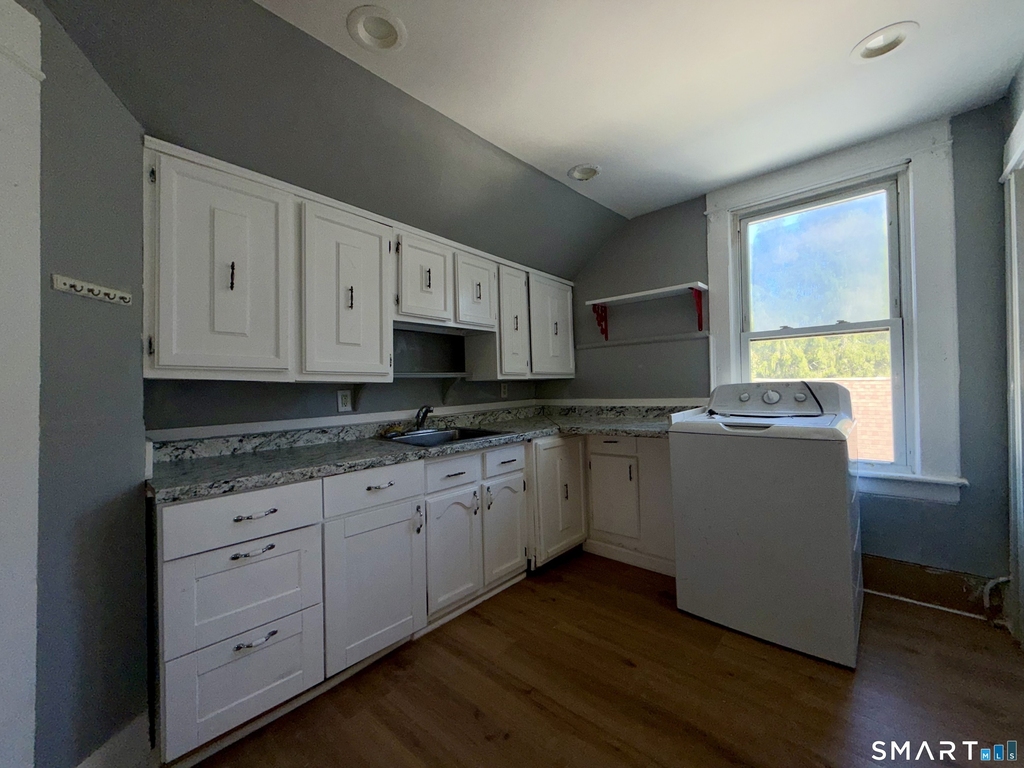 3 Hill Street - Photo 1