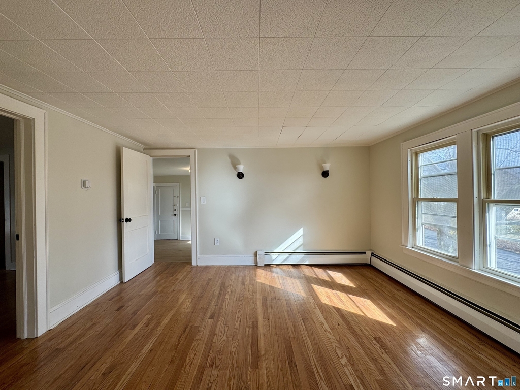 126 Beecher Street - Photo 8