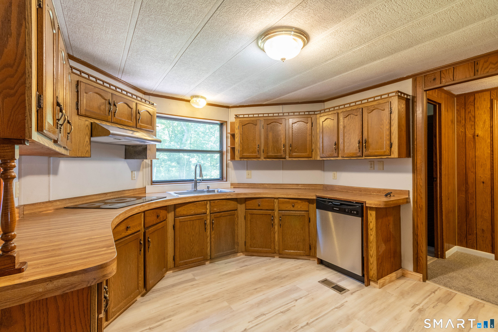 65 Colchester Commons - Photo 3
