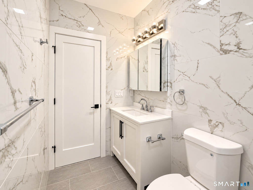 77 Ely Avenue - Photo 16