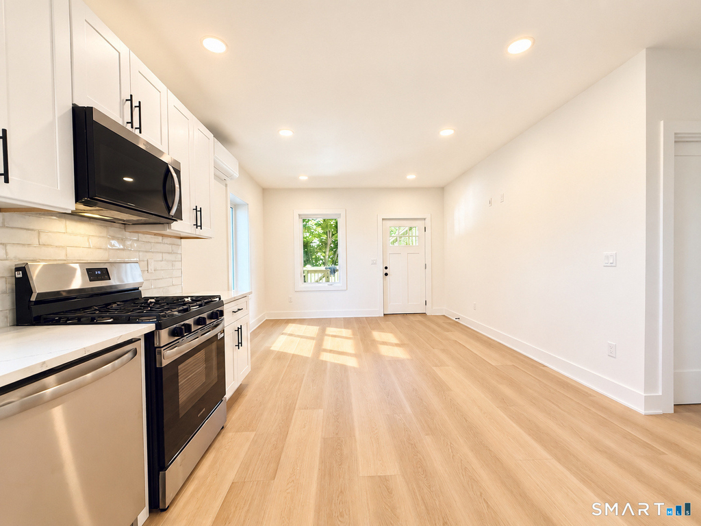 77 Ely Avenue - Photo 4