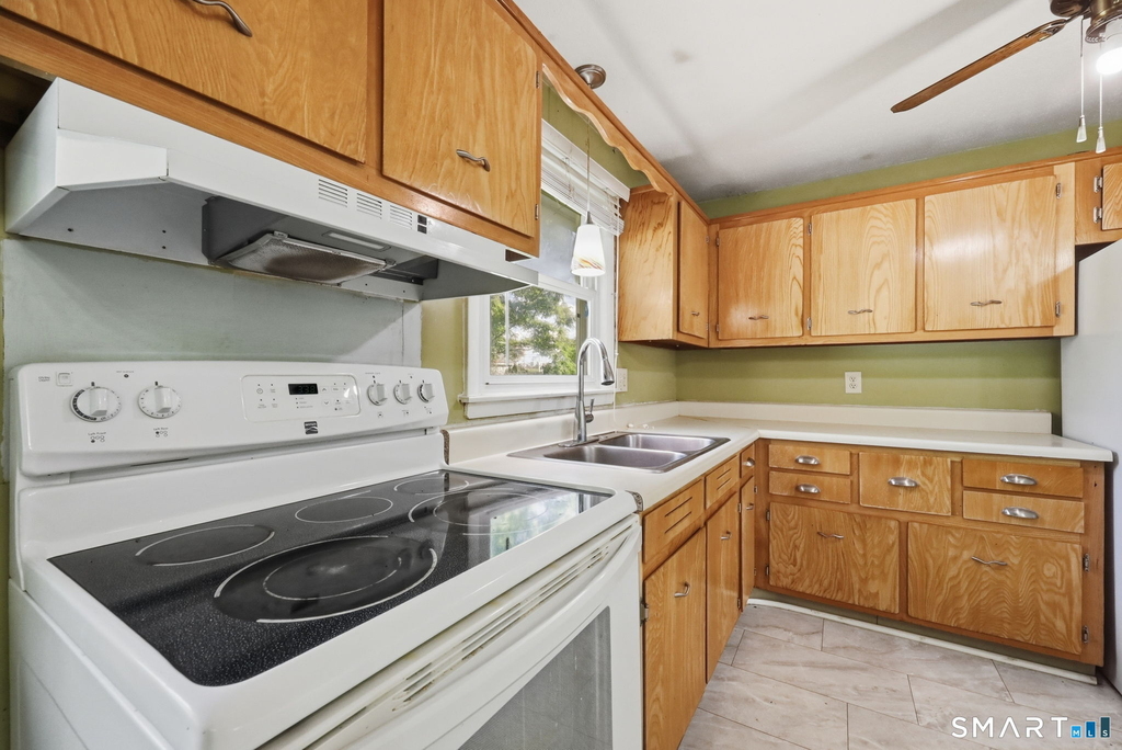 72 Graham Road - Photo 12