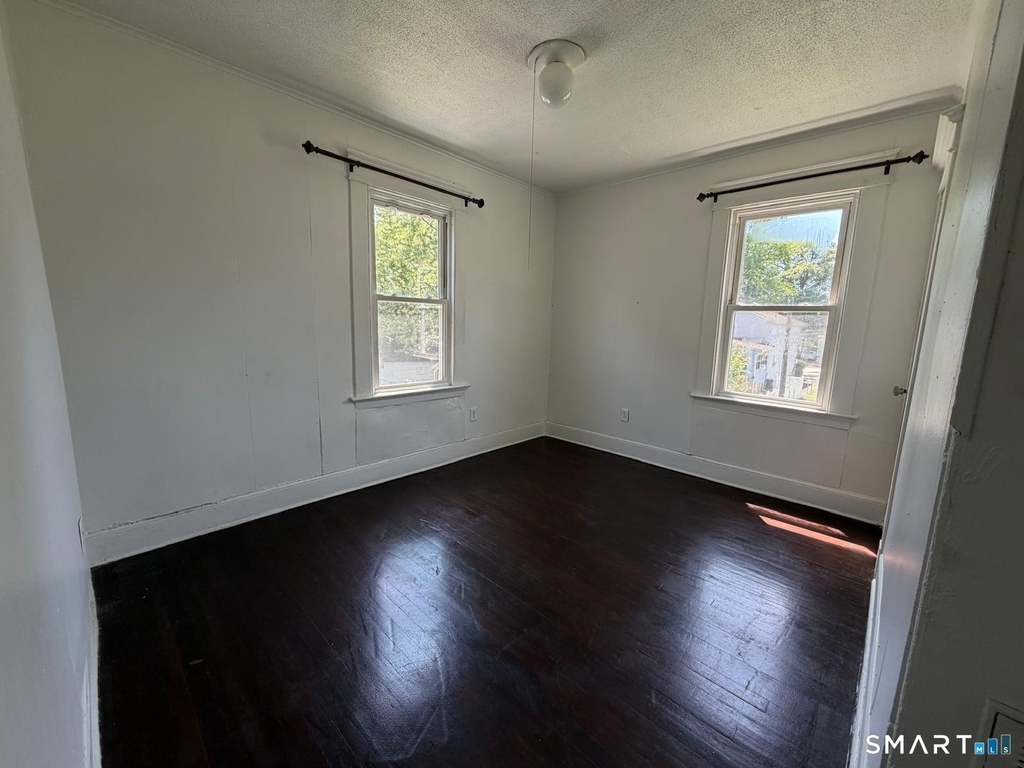 35 Irvington Street - Photo 1