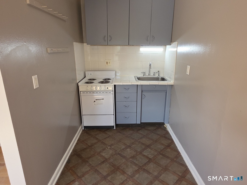 148 Sisson Street - Photo 4