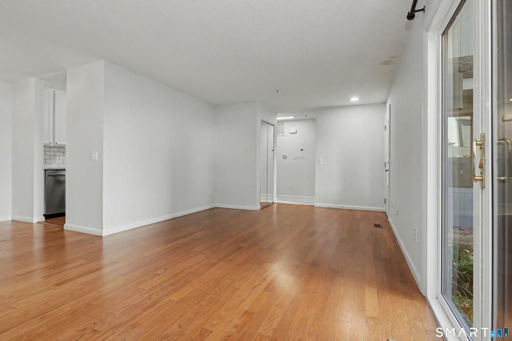 2 Redwood Lane - Photo 4
