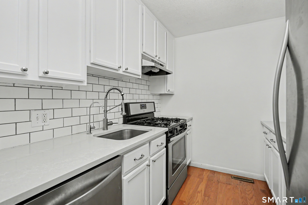 2 Redwood Lane - Photo 0