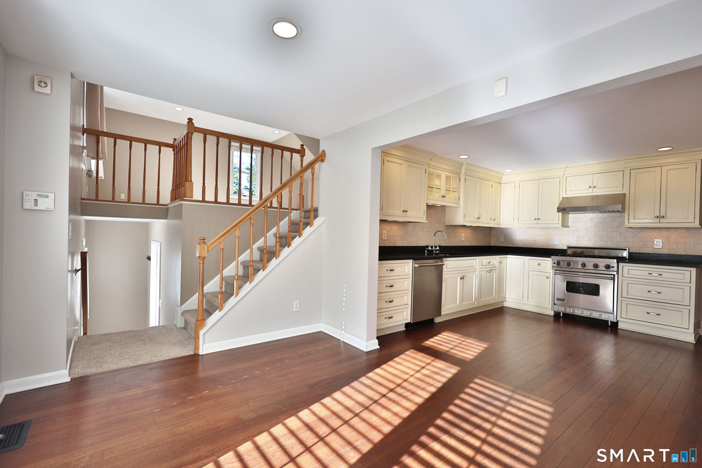 14 Maple Avenue - Photo 8