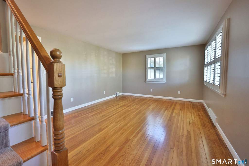 14 Maple Avenue - Photo 2