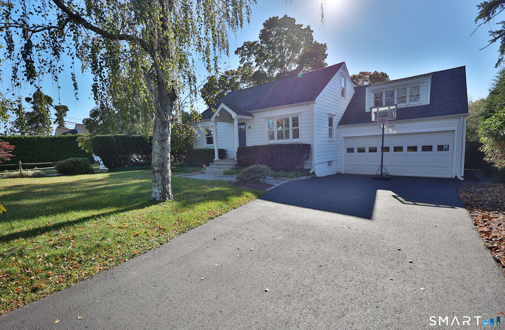 14 Maple Avenue - Photo 1