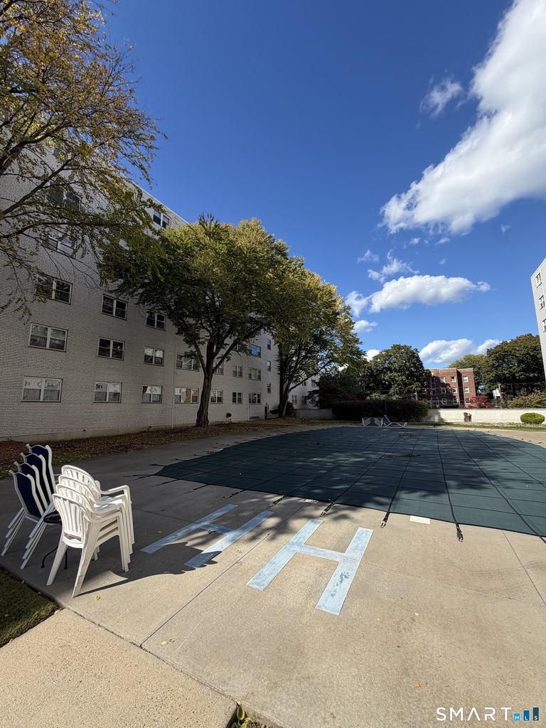 893 Farmington Avenue - Photo 22