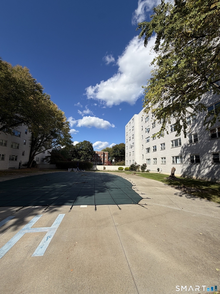 893 Farmington Avenue - Photo 21