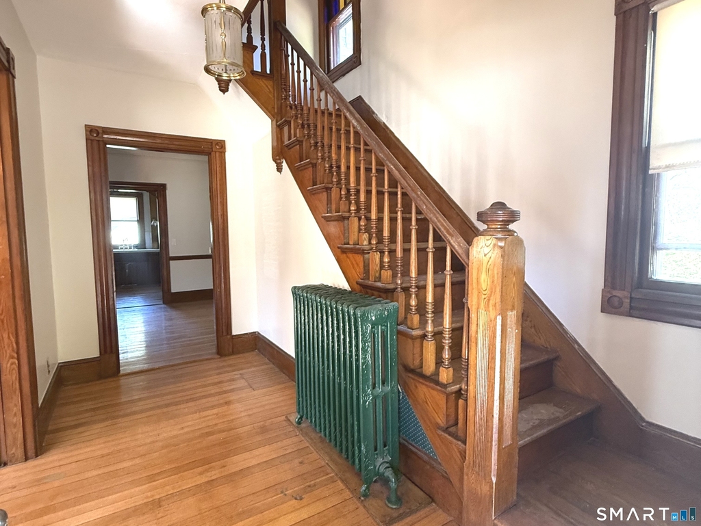 185 Curtis Street - Photo 2