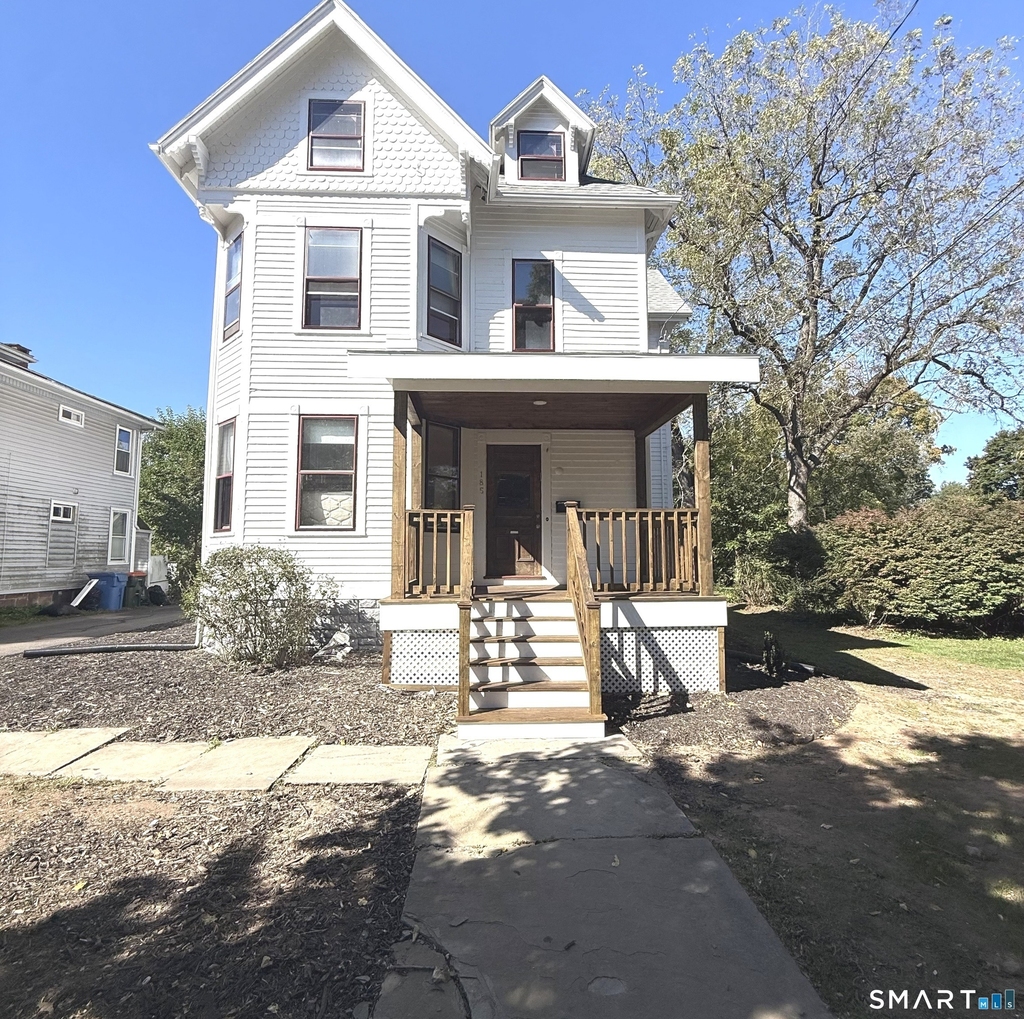 185 Curtis Street - Photo 0