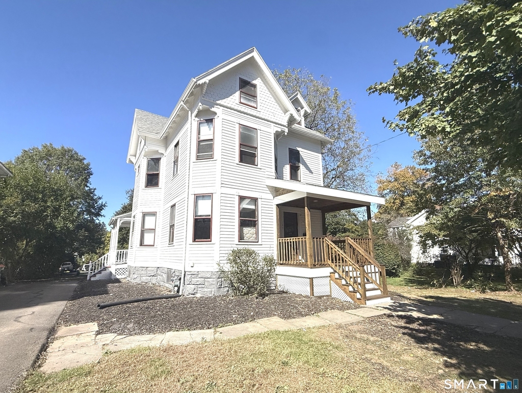 185 Curtis Street - Photo 1