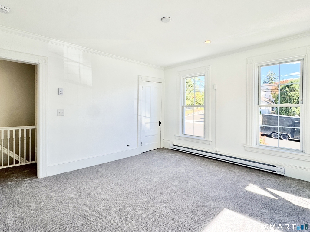 44 Highview Avenue - Photo 8