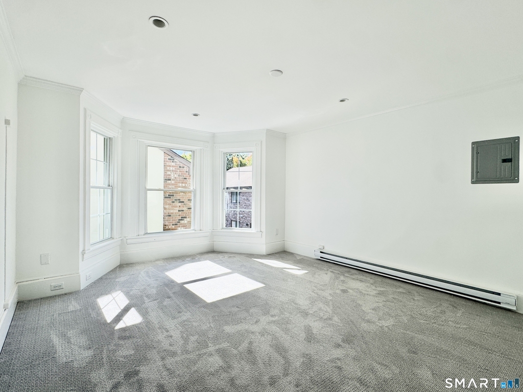 44 Highview Avenue - Photo 3