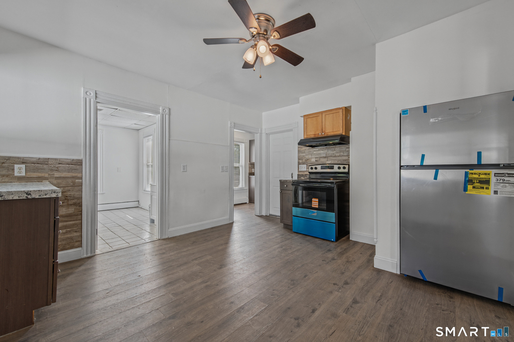 39 Hoffman Street - Photo 2