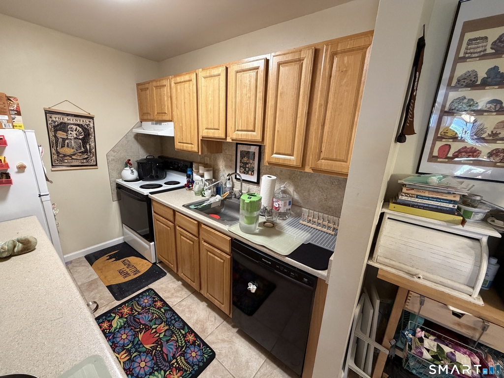 63 Glade Street - Photo 11