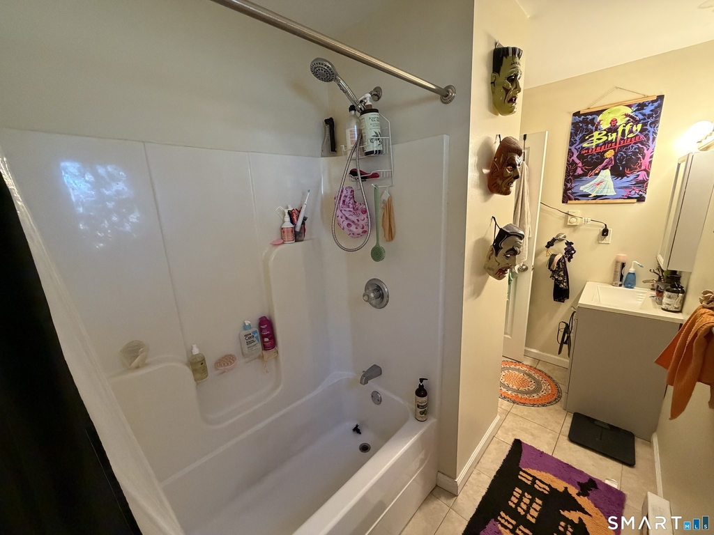 63 Glade Street - Photo 36