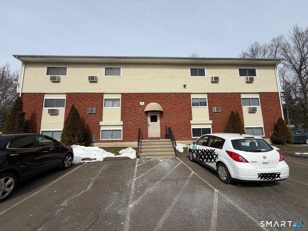 63 Glade Street - Photo 0