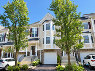 905 Larson Drive - Photo 0