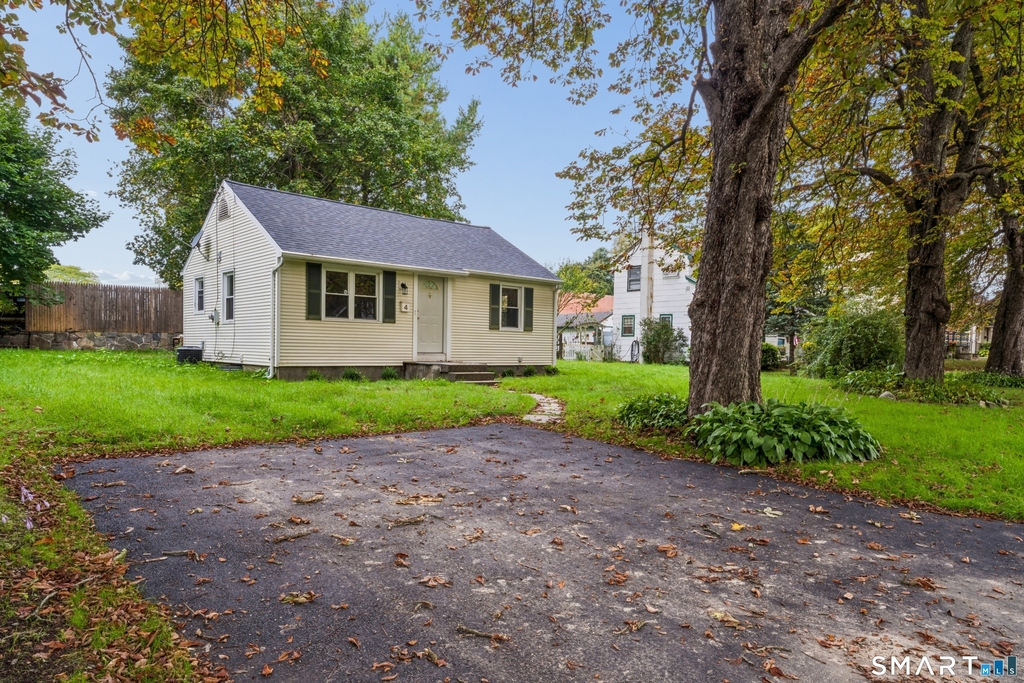4 Elgin Avenue - Photo 1