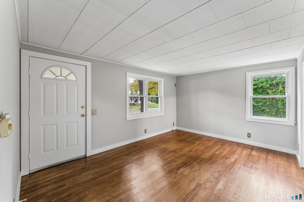 4 Elgin Avenue - Photo 3