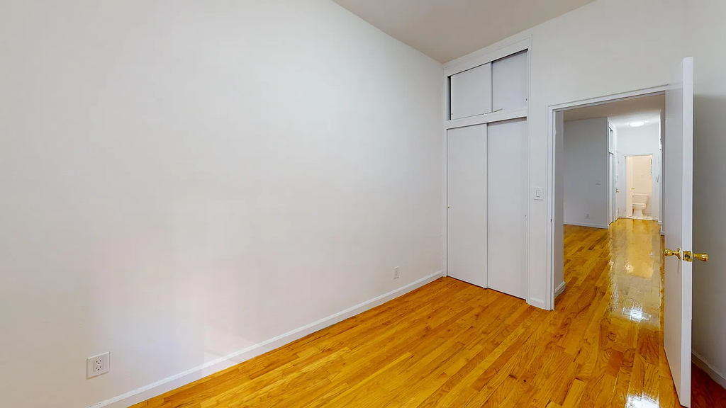 309 East 85th Street - Photo 3