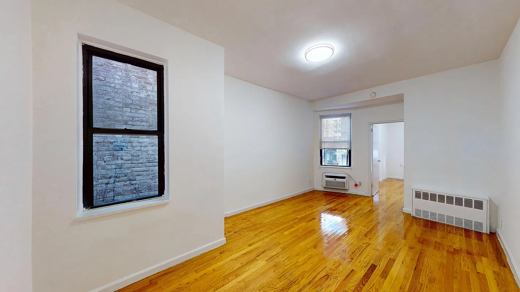 309 East 85th Street - Photo 0