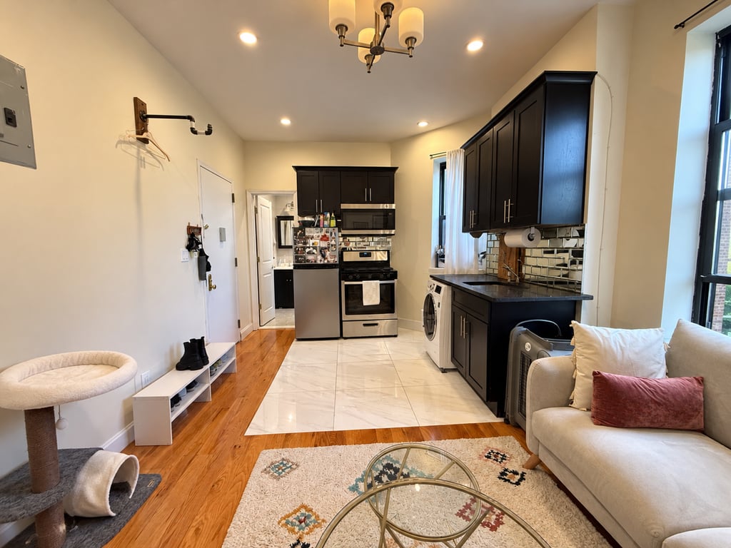 637 St Marks Avenue - Photo 4