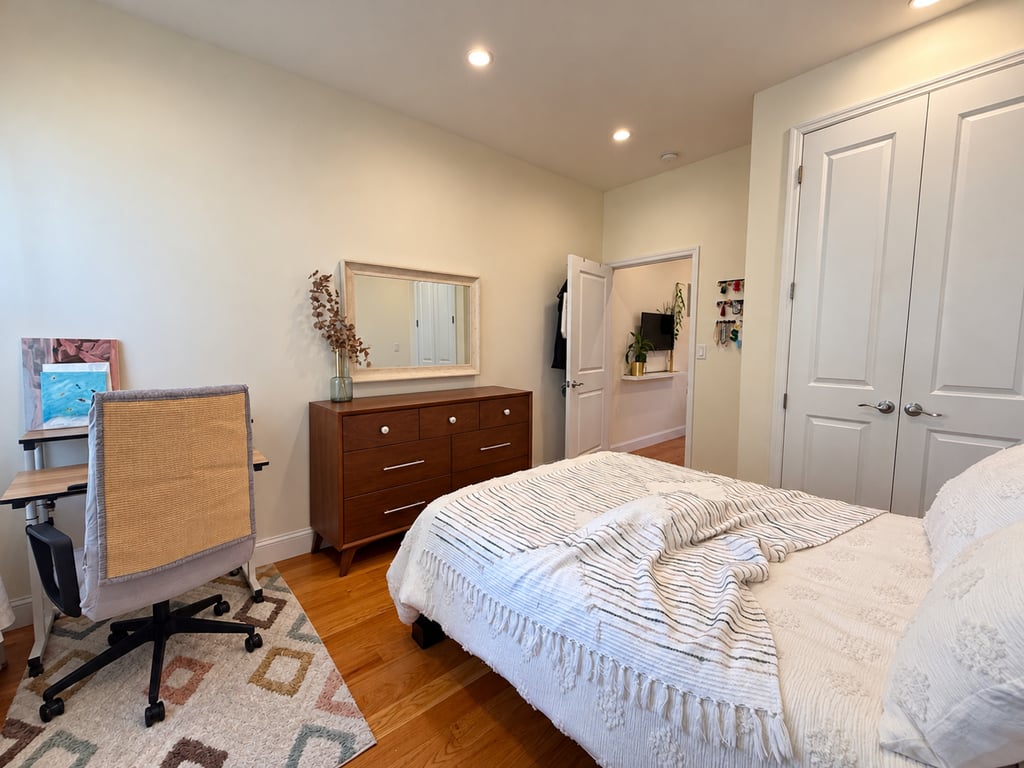 637 St Marks Avenue - Photo 3
