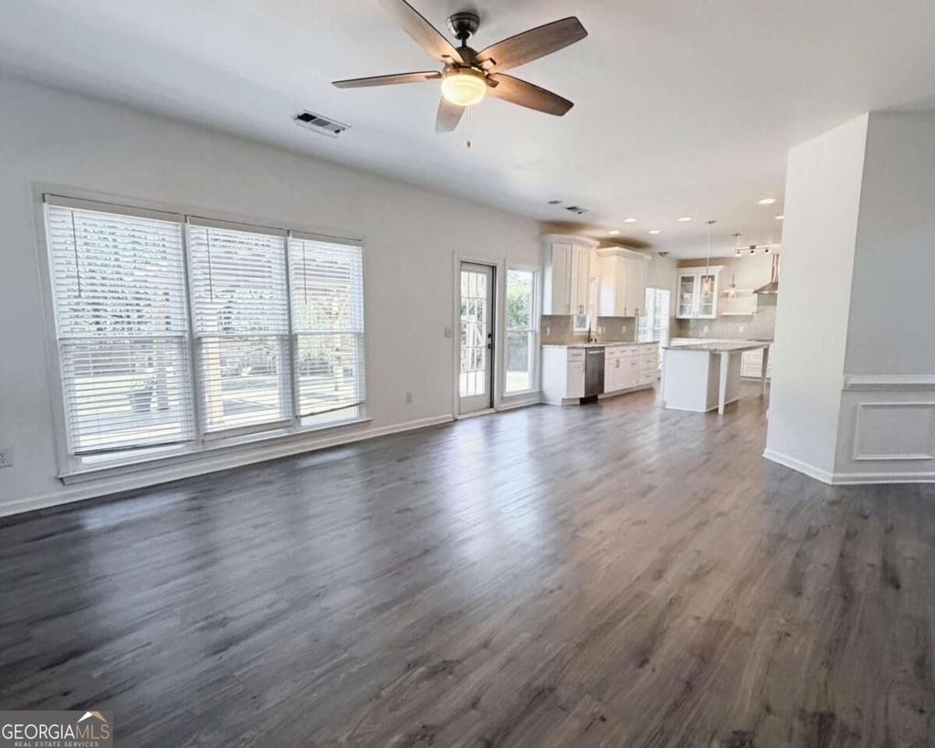 2435 Cross Springs Drive - Photo 11