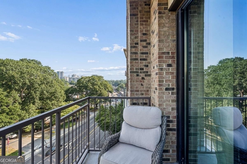 2233 Peachtree Road Ne - Photo 28