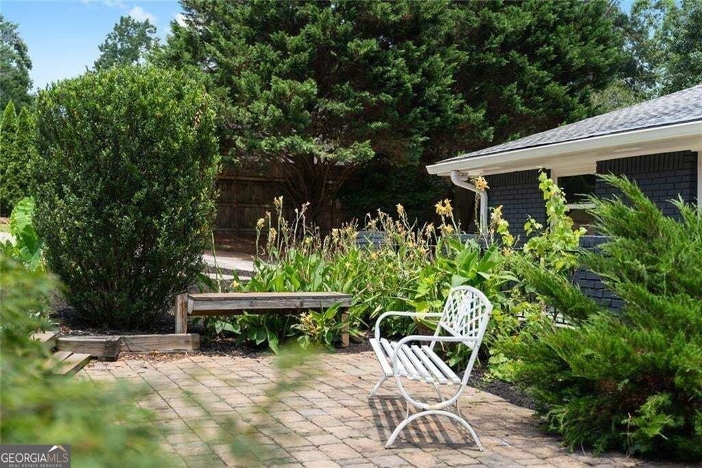 212 Kings Row - Photo 8