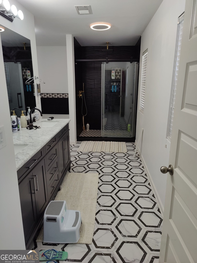 1933 Roxey Lane - Photo 23