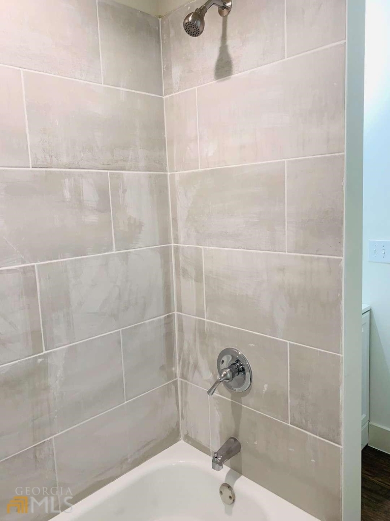 364 Brooks Avenue Sw - Photo 10
