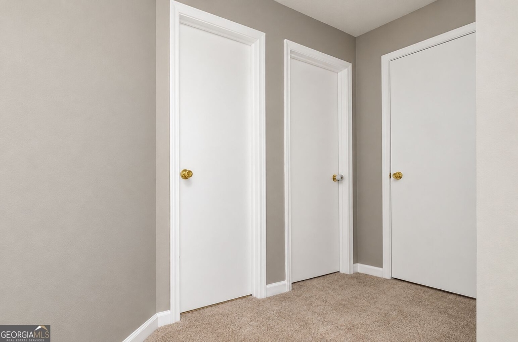 209 E Wilson Street - Photo 5