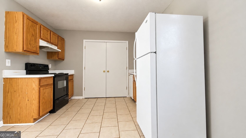 209 E Wilson Street - Photo 3