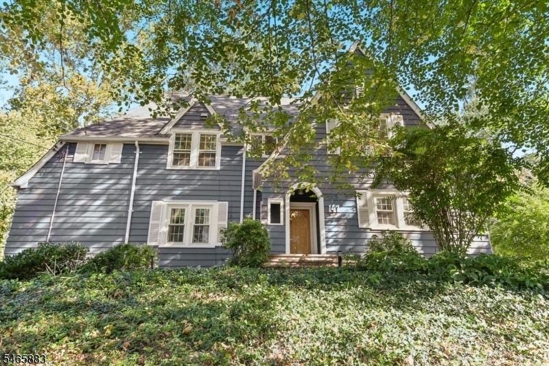 147 Glen Ave - Photo 0