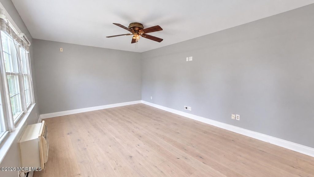 364 Westwood Avenue - Photo 9