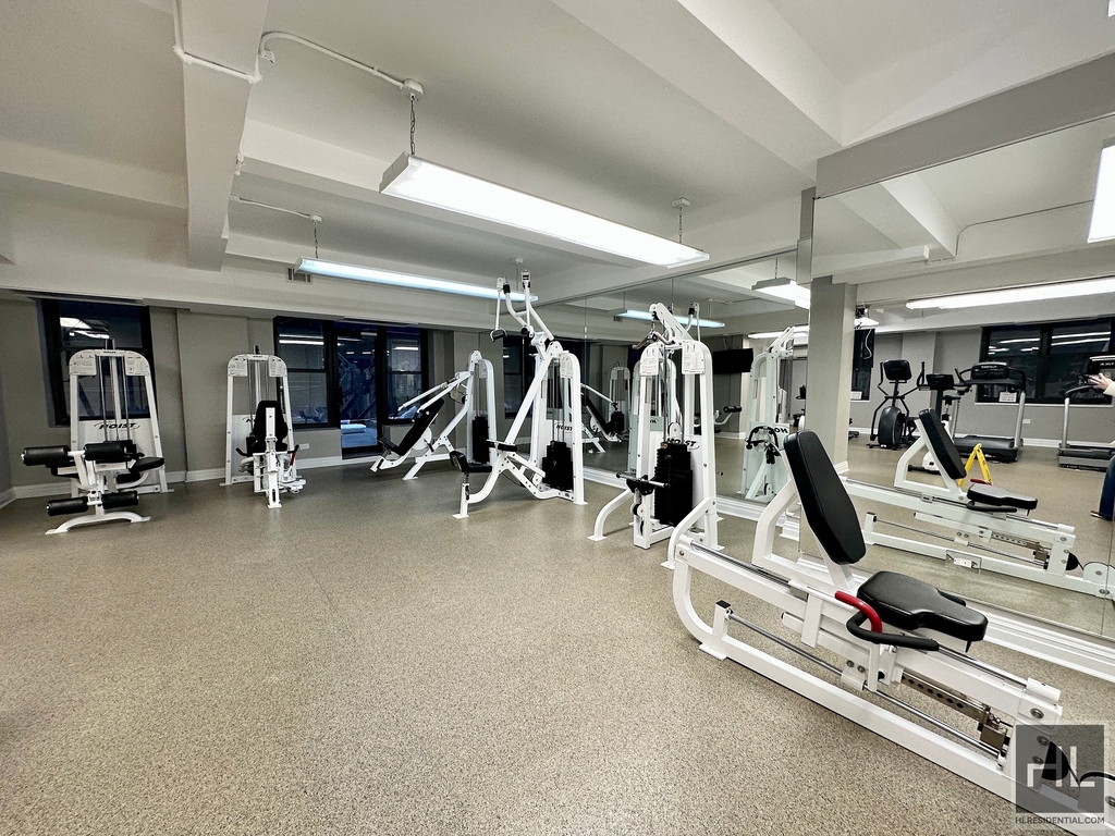 East 56 Street - Photo 26