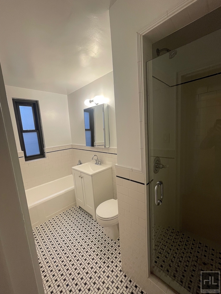 East 56 Street - Photo 23