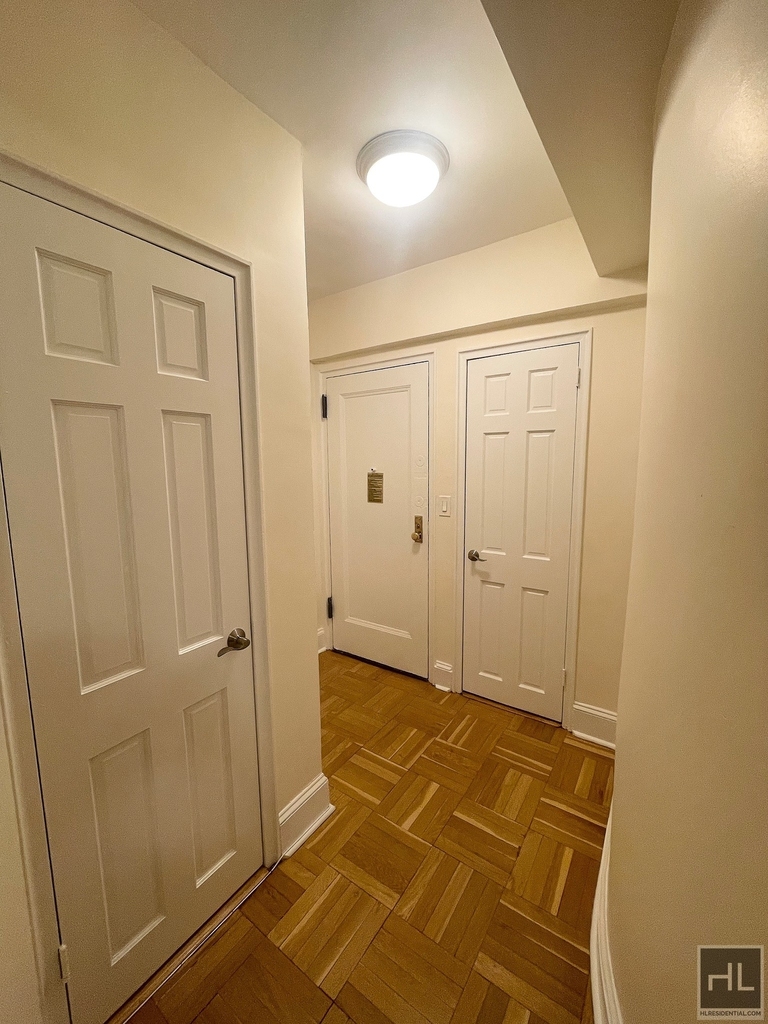 East 56 Street - Photo 21
