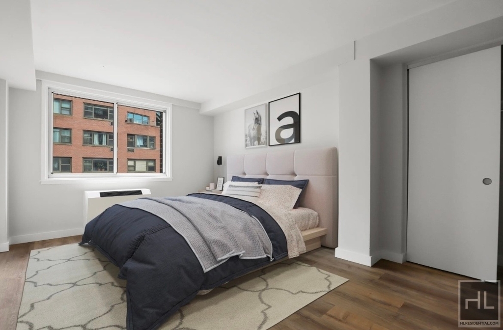East 51st Street - Photo 2