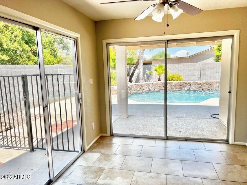 15601 N 51st Place - Photo 16