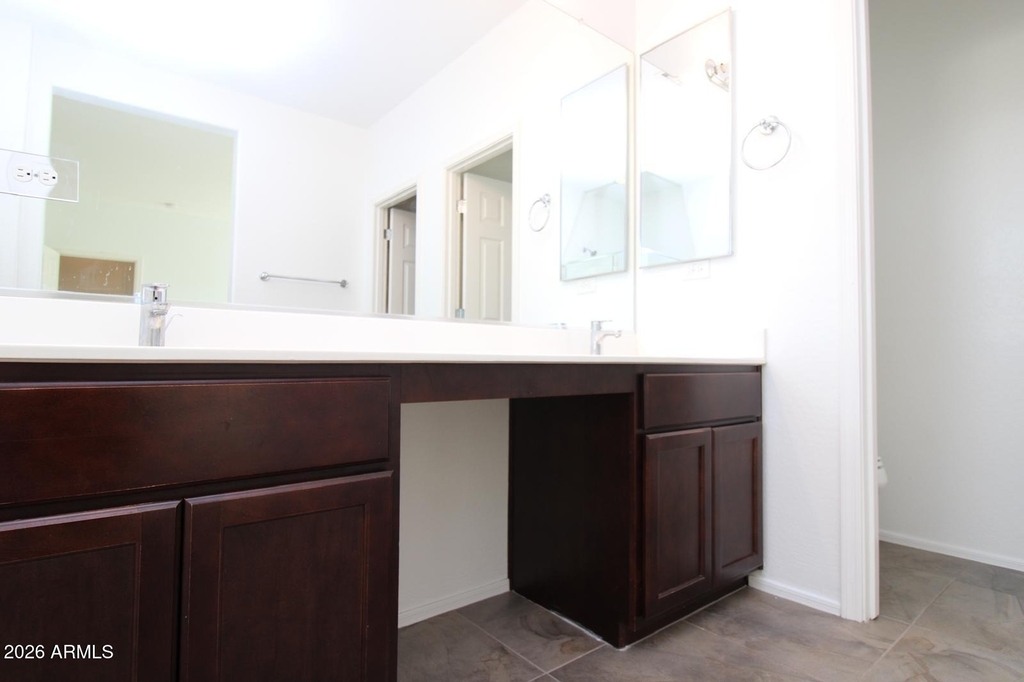 9134 S Roberts Road - Photo 7