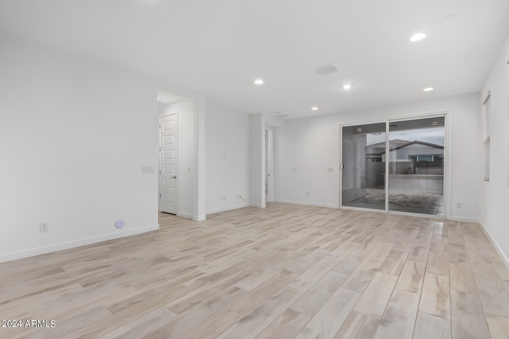 3063 E Hayfield Way - Photo 26